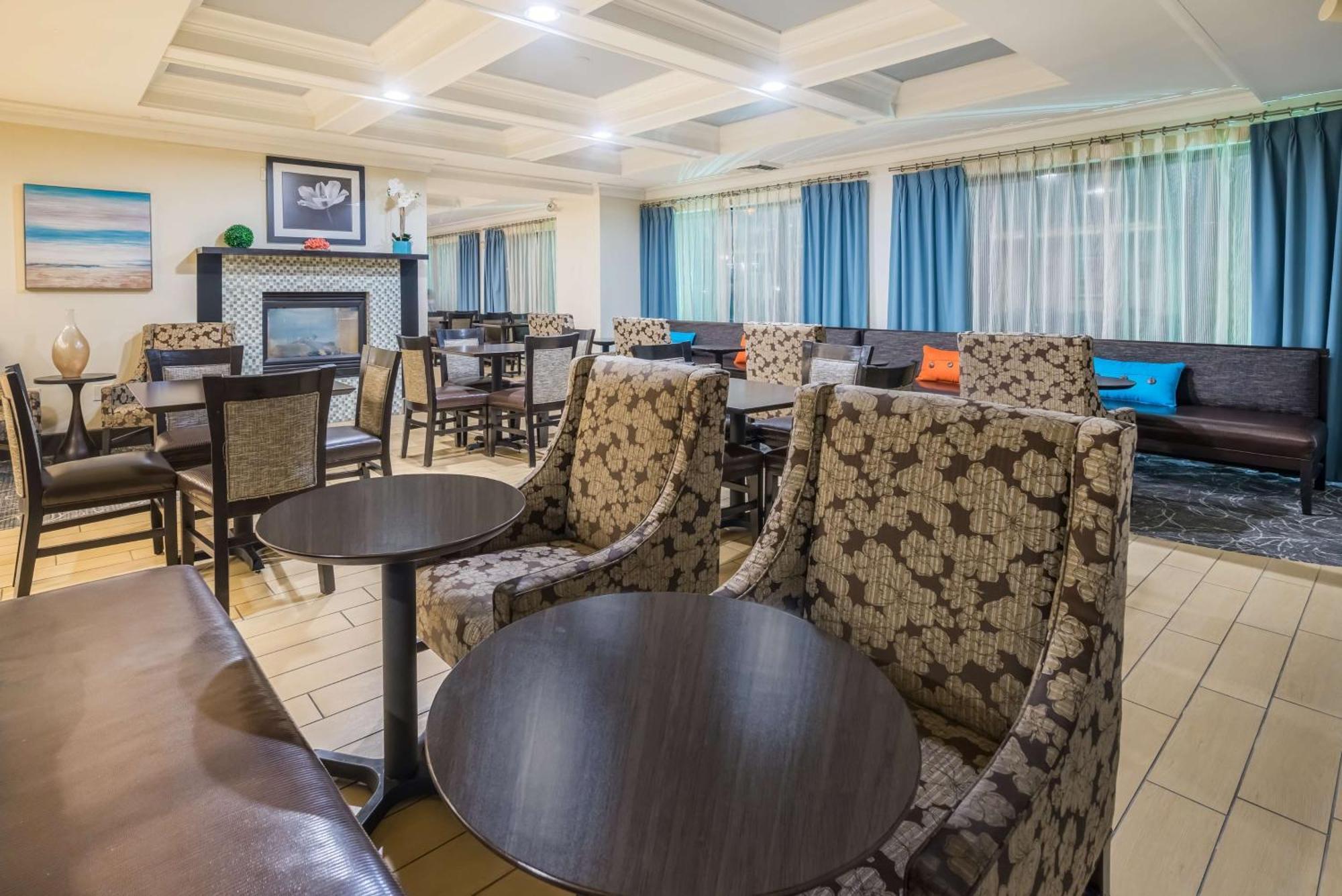 Hotel Hampton