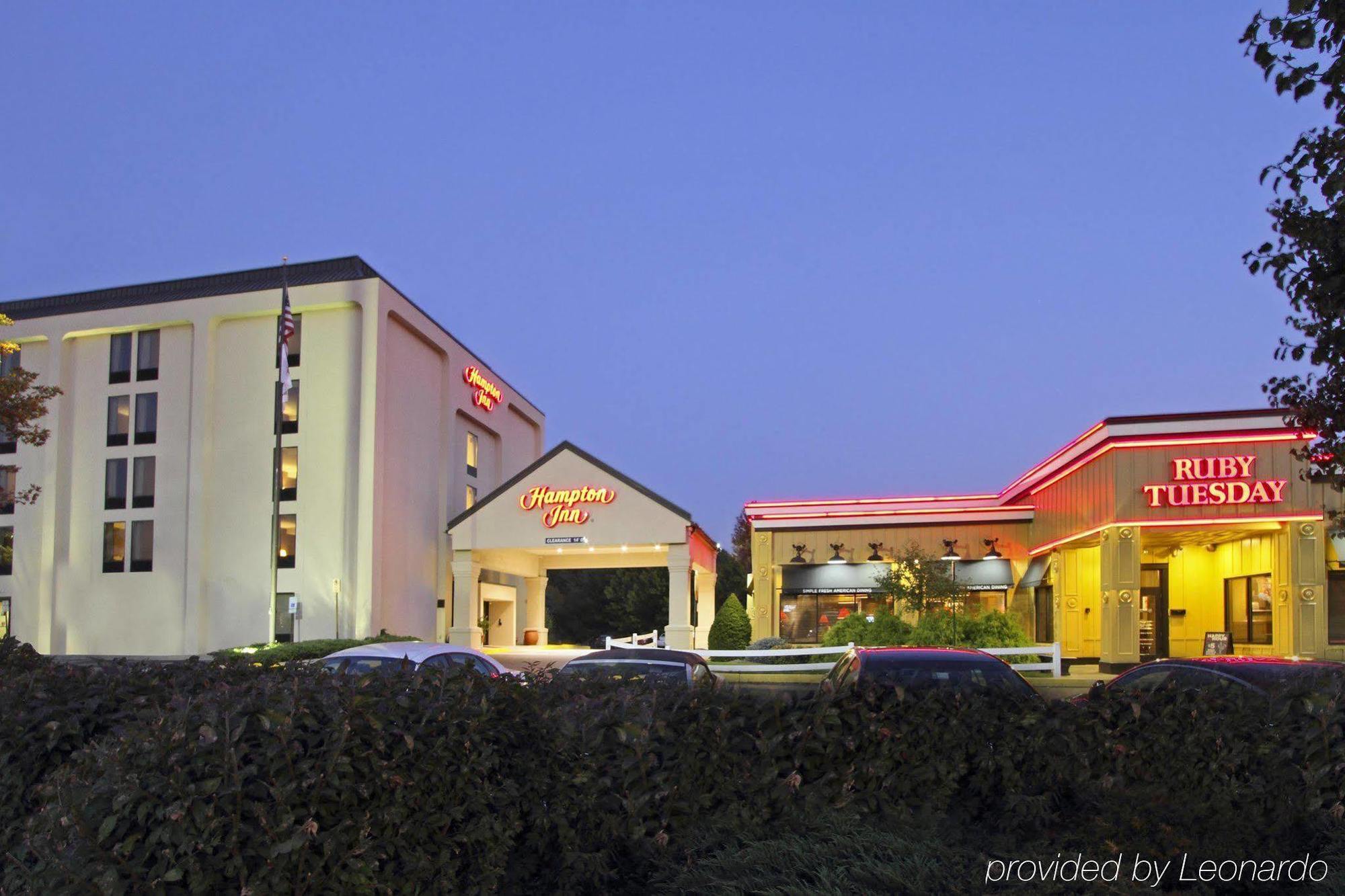 Hampton 4*