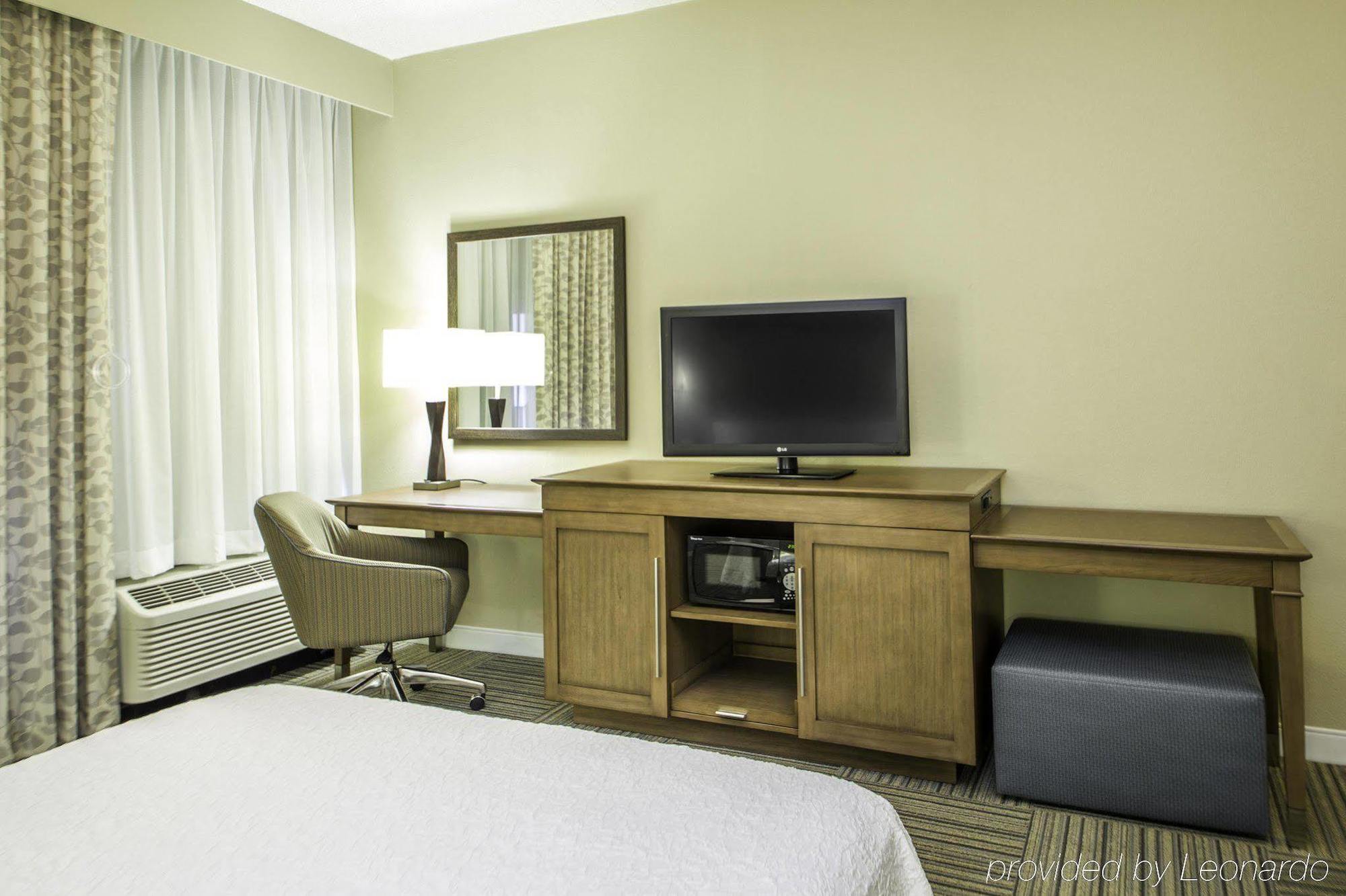 Hampton Hotel 4*